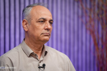 واکنش زیدآبادی به احضار کواکبیان به دادسرا/ به جای تشکیل پروندۀ قضایی برای او باید مصاحبۀ زنده‌ای در همان شبکه با او صورت می‌گرفت