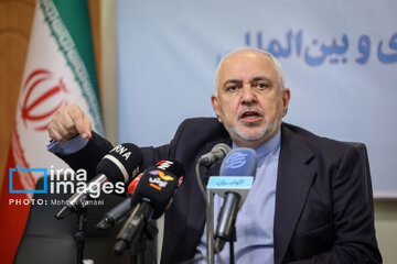 ظریف: ما باید بفهمیم کاترین شکدم چطوری آمد در کشور ما؟ / رئیس جمهور با اینکه در لیست ترور است ولی فرار نمی‌کند/ باید بدانیم نفوذ از کجا آمده