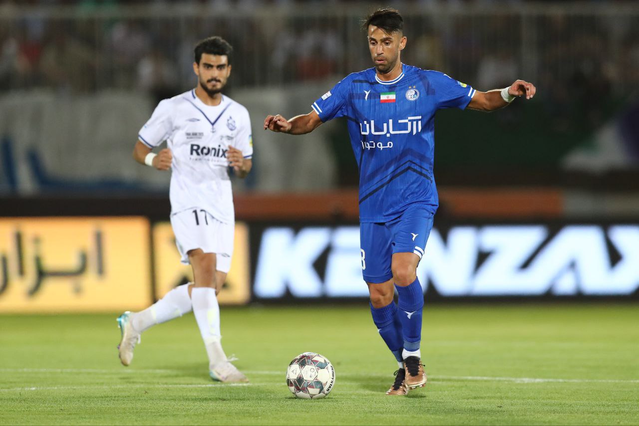 پست جدید آرش رضاوند و خداحافظی از هواداران استقلال؛ از حمایت همیشگی شما ممنونم / عکس