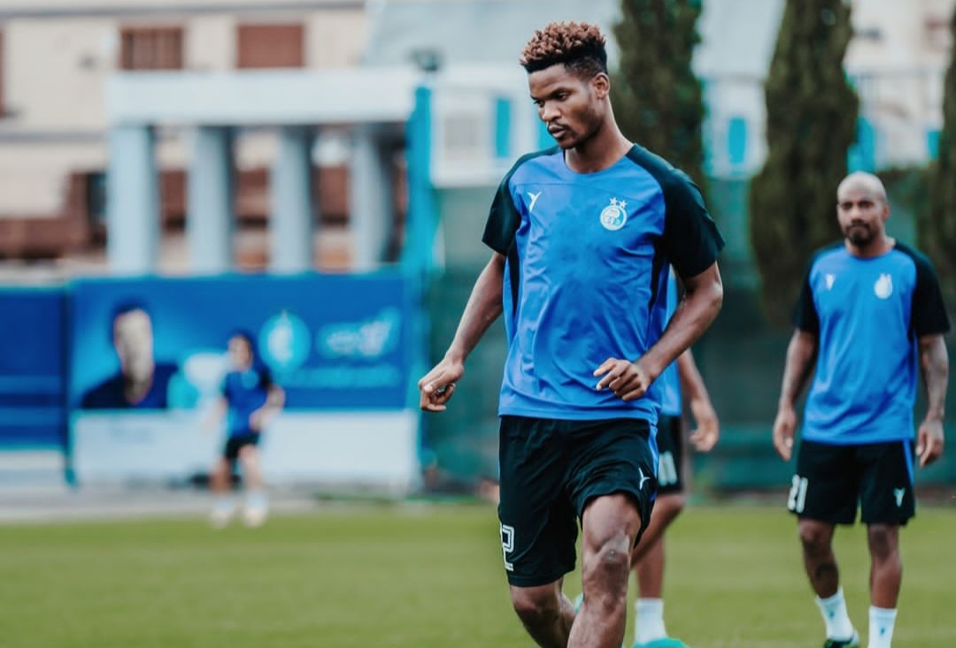 تلاش مدیر برنامه اندونگ برای فسخ قرارداد با استقلال رفتن به پرسپولیس!