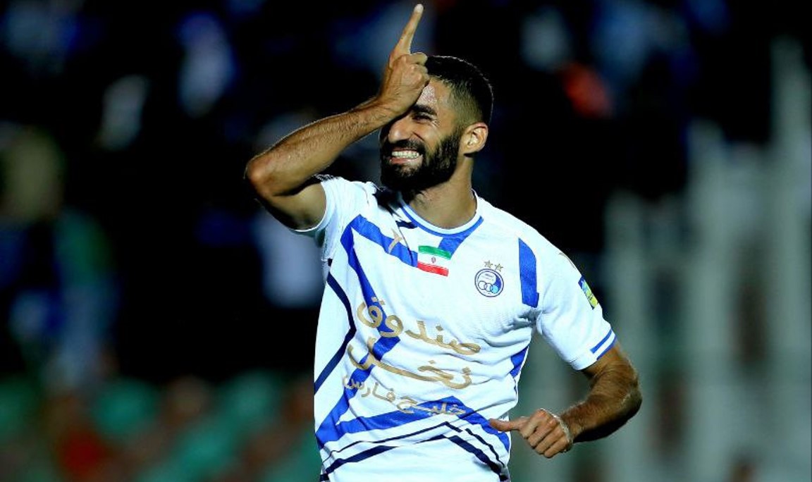 دوستی به من گفت در استقلال نمان ولی ماندم؛ مهرداد محمدی: خیلی بد مورد کم لطفی باشگاه قرار گرفتم