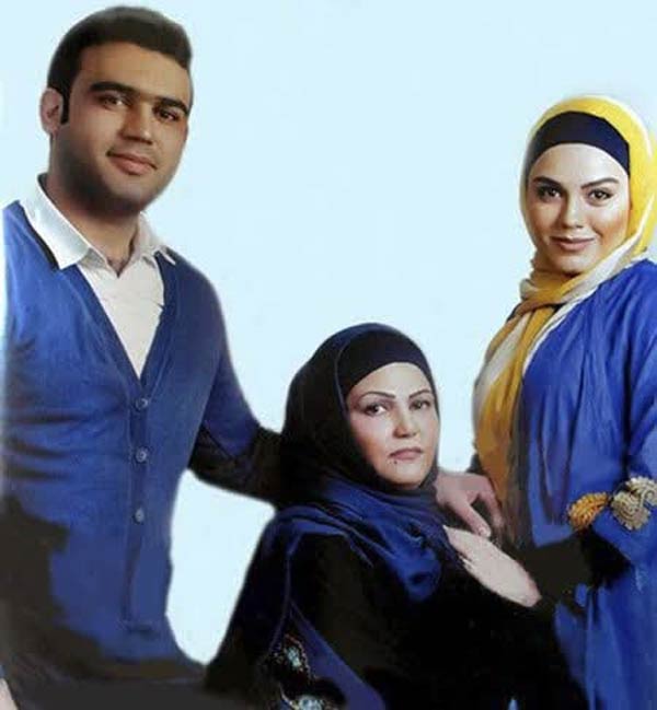 tasavir-khanevadegi-azade-zareie