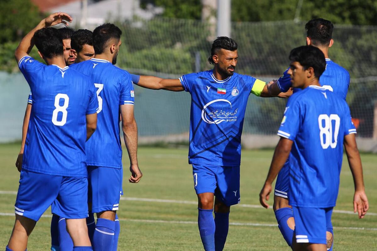 فقط یک فصل و کاپیتان دوم!؟ تصمیمی عجیب در استقلال! فقط یک فصل و کاپیتان دوم!؟ تصمیمی عجیب در استقلال!