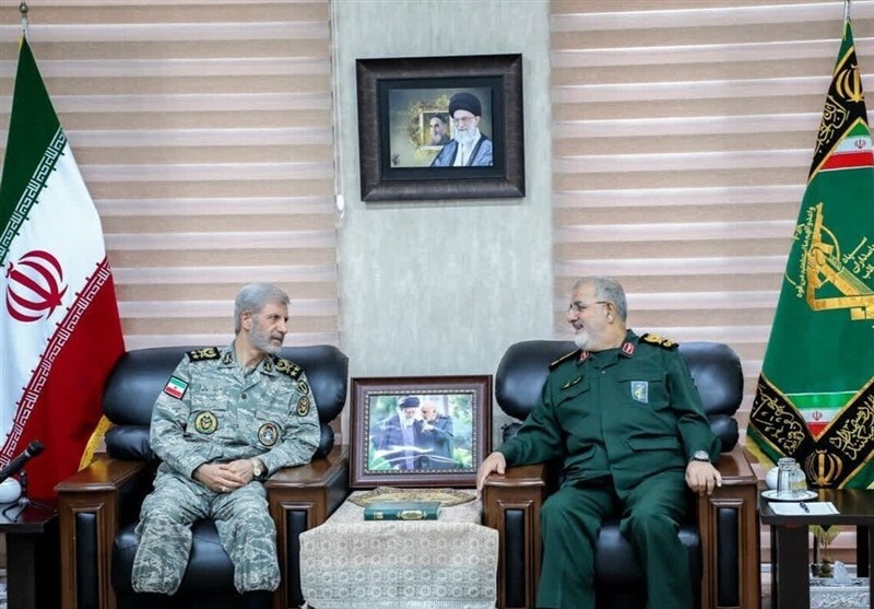 فرمانده سپاه در دیدار فرمانده ارتش: اسرائیلیها در روزهای آخر جنگ، جهنم وعده داده شده را به چشم دیدند / برای تکرار ضربه به دشمن آمادهایم / گریبان مهاجمین و متجاوز را رها نخواهیم کرد؛ نبرد با متجاوزین را از همان نقطهای که توقف پیدا کرد، شروع خواهیم کرد فرمانده سپاه در دیدار فرمانده ارتش: اسرائیلیها در روزهای آخر جنگ، جهنم وعده داده شده را به چشم دیدند / برای تکرار ضربه به دشمن آمادهایم / گریبان مهاجمین و متجاوز را رها نخواهیم کرد؛ نبرد با متجاوزین را از همان نقطهای که توقف پیدا کرد، شروع خواهیم کرد