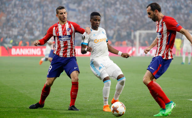 بونا سار مدافع و وینگر تیم مارسی فرانسه - دیگو گودین و لواکس هرناندز بازیکنان وقت اتلتیکو مادرید اسپاینا -لیگ برتر ایران