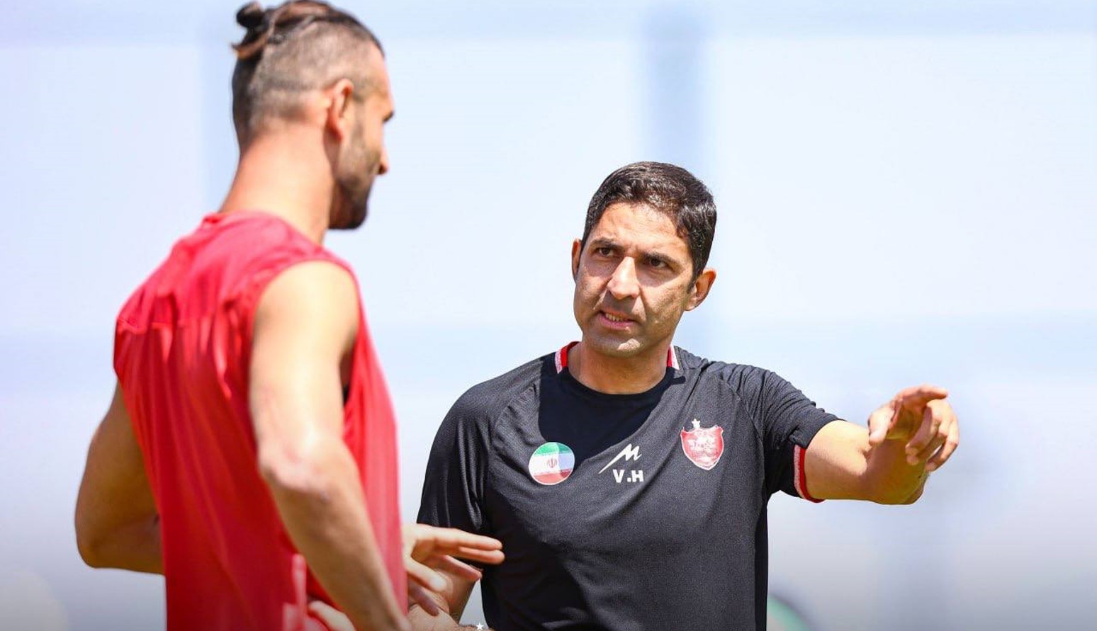 وحید هاشمیان به دنبال یک مهاجم خارجی