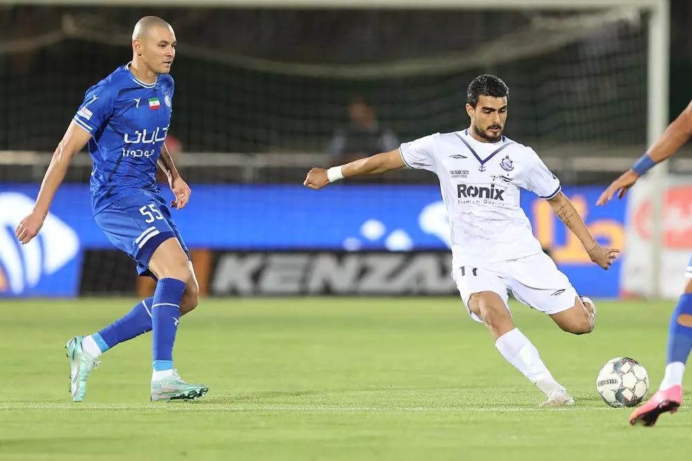 آخرین خبر درباره پیوستن رضا غندی پور به باشگاه استقلال آخرین خبر درباره پیوستن رضا غندی پور به باشگاه استقلال