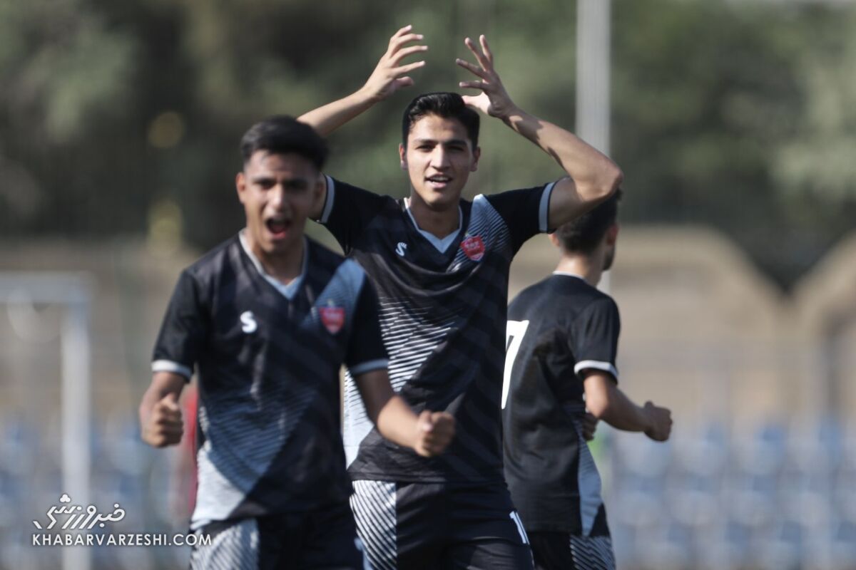 ۶تاییها تخصص پرسپولیس/ گلباران حریف با آتشبازی پدیدهها +عکس