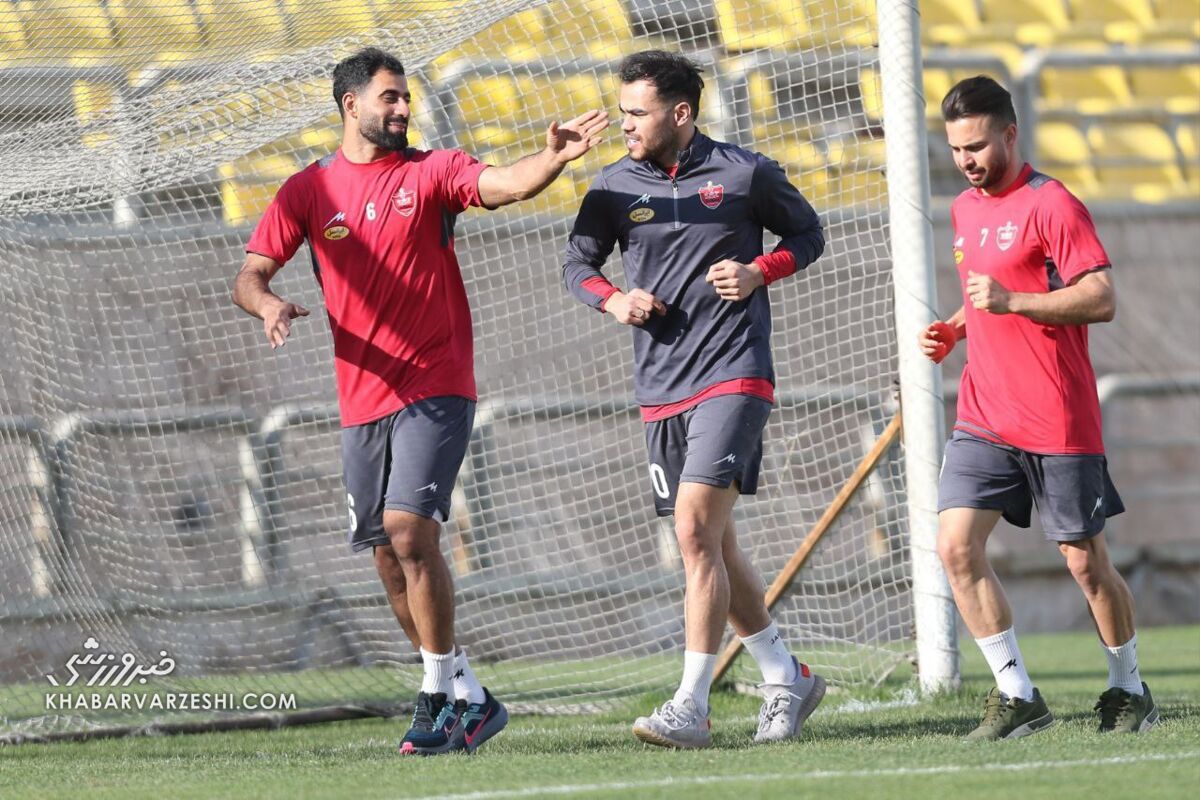 شایعه عجیب در مورد دو ستاره پرسپولیس؛ اورونوف و رفیعی رفتنی هستند؟