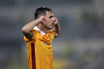 عکس| واکنش رسانه های آلبانی به حضور آسانی در استقلال