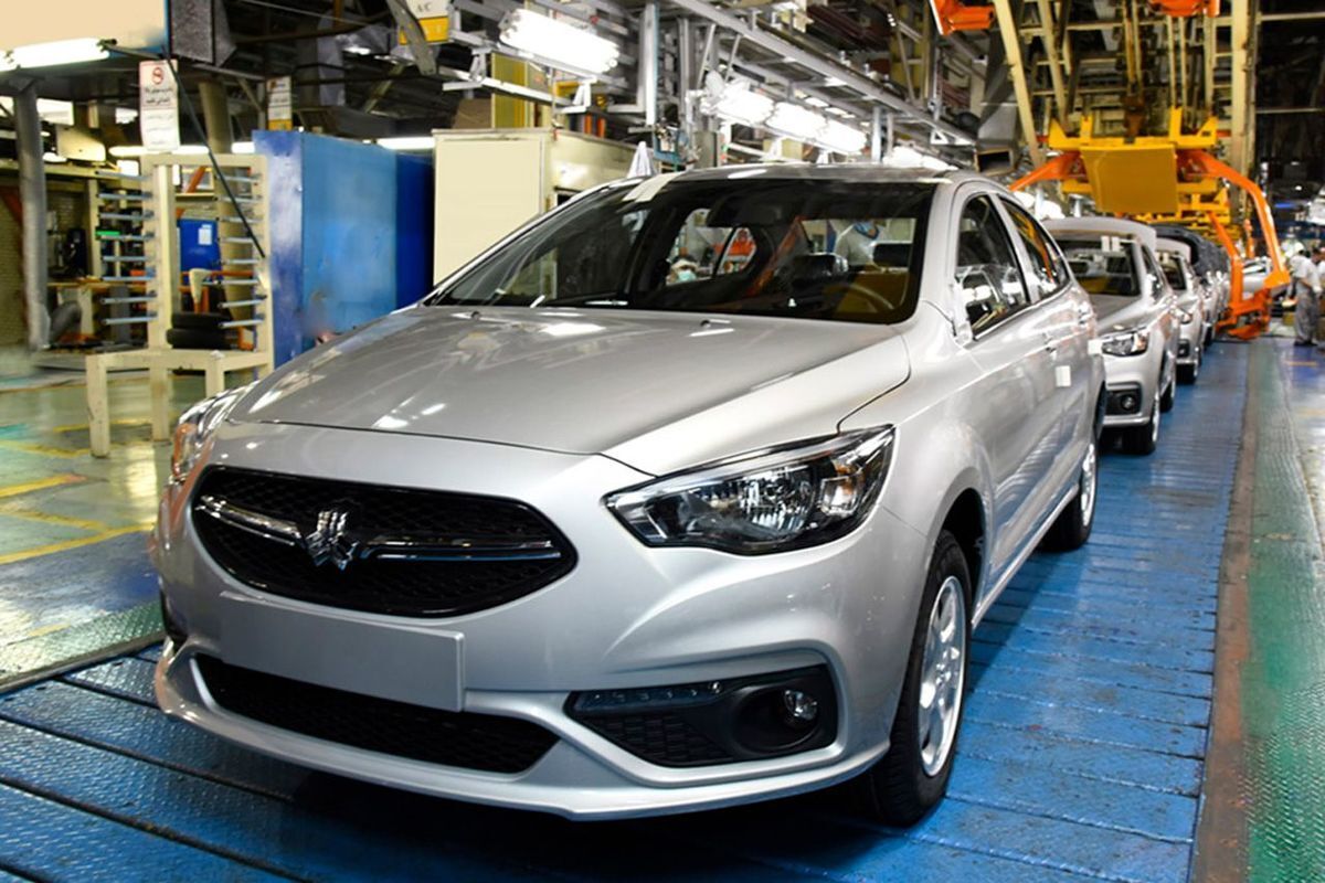 اختلاف قیمت کارخانه و بازار آزاد خودروهای اتومات سایپا / معامله کدام مدل سود بیشتری دارد؟ + جدول مرداد ۱۴۰۴