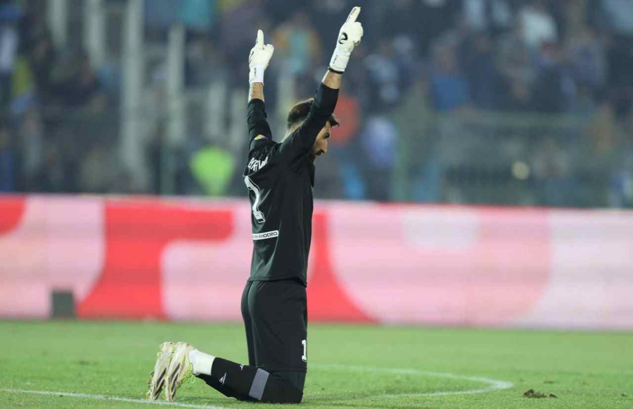 حکم علیرضا بیرانوند زیر سایه‌ نفوذها و فیلترهای مختلف؛ از فلسفه تغییر نتایج بازی‌ها تا محرومیت تراکتور