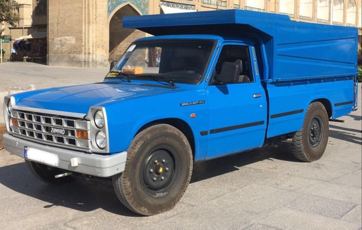 اختلاف قیمت کارخانه و بازار آزاد وانت نیسان / معامله کدام مدل سود بیشتری دارد؟ + جدول مرداد ۱۴۰۴