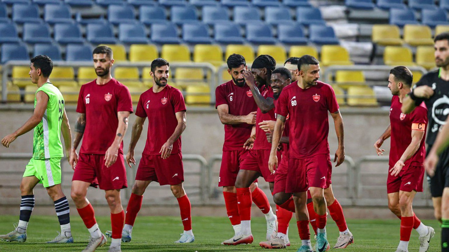 از غیبت بحث‌برانگیز سردار دورسون تا نیمکت‌نشینی دو بازیکن باتجربه در بازی تدارکاتی پرسپولیس