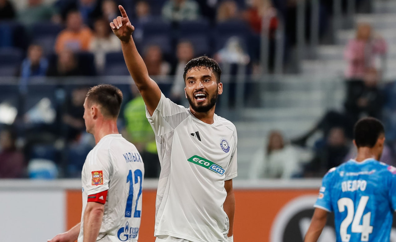 محمد قربانی هافبک دفاعی اورنبورگ و الوحده امارات - لیگ برتر ایران