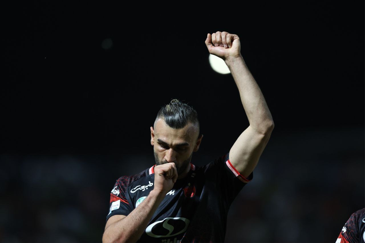 چالش ۲۰۰ هزار دلاری دورسون با پرسپولیس؛ مهاجم ترک با جدایی مخالفت کرد