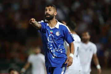 عکس| این اشتباه بازیکن میلیاردی استقلال است! عکس| این اشتباه بازیکن میلیاردی استقلال است!