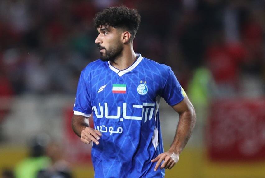 وقتی دنیا روی سر سامان فلاح خراب شد؛ مدافع جوان و چشمانی اشک‌بار پس از پایان بازی با تراکتور