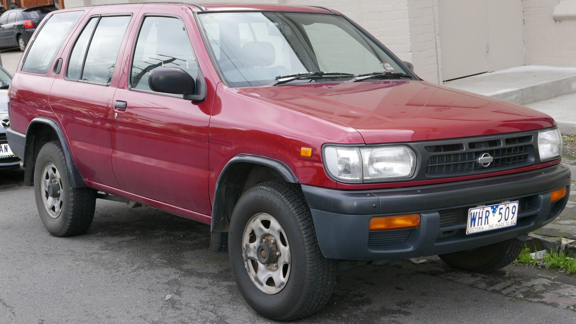 6-a-red-1997-nissan-pathfinder-wx-rx-wagon
