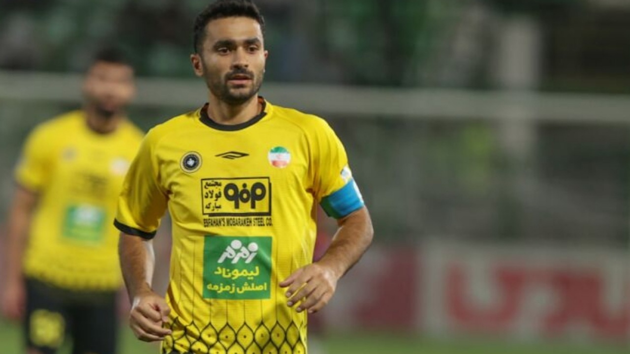 هافبک ملی‌پوش سپاهان خانه‌نشین شد