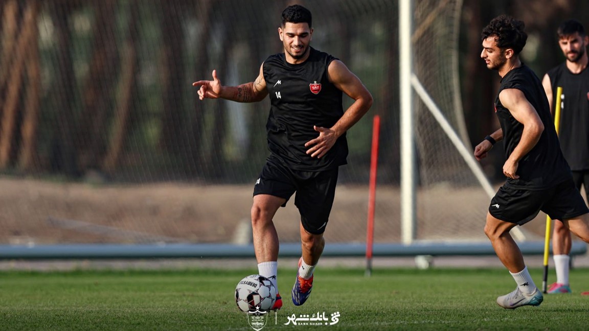 وحید هاشمیان به هافبک جوان پرسپولیس علاقه ندارد؛ تفاوت نگرش سرمربی جدید و اسماعیل کارتال