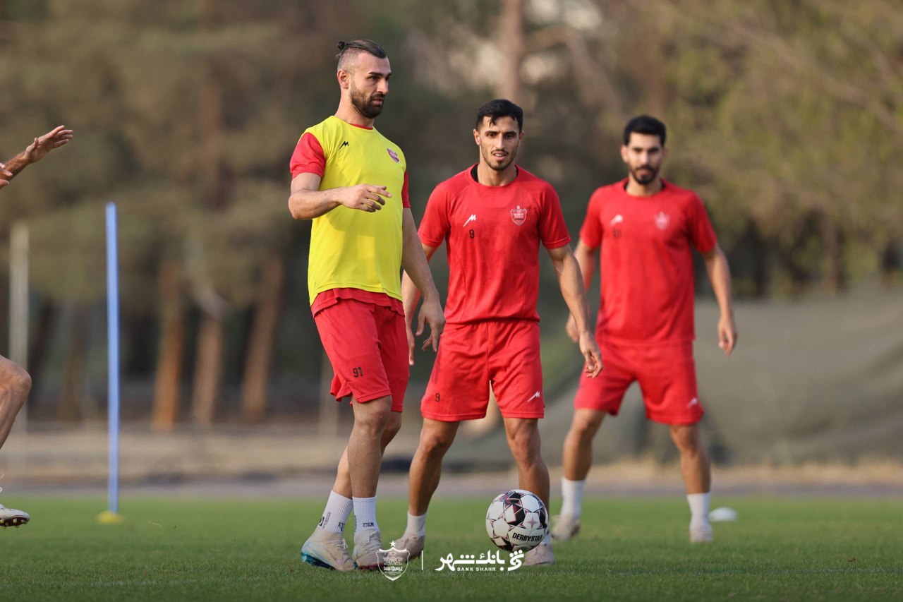 سردار دورسون و علی علیپور مهاجمان پرسپولیس