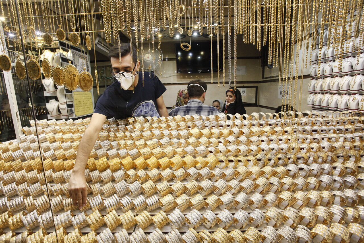 بازار طلا تکان خورد/ قیمت طلا و سکه امروز دوشنبه ۲۷ مرداد ۱۴۰۴ +جدول