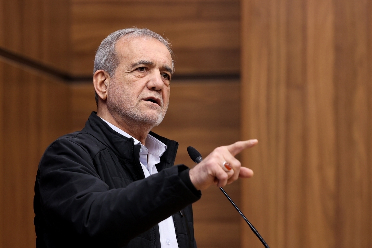 پزشکیان: با شعار دادن که نمی‌شود مملکت را درست کرد