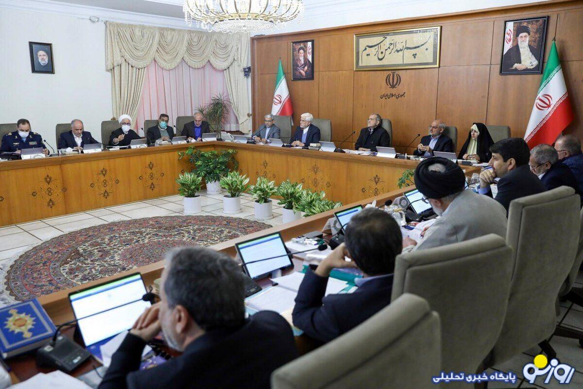 حقوق پزشکیان چقدر است؟