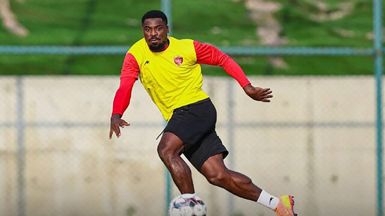 از لحاظ علمی، سرژ اوریه نباید منعی برای بازی فوتبال داشته باشد از لحاظ علمی، سرژ اوریه نباید منعی برای بازی فوتبال داشته باشد