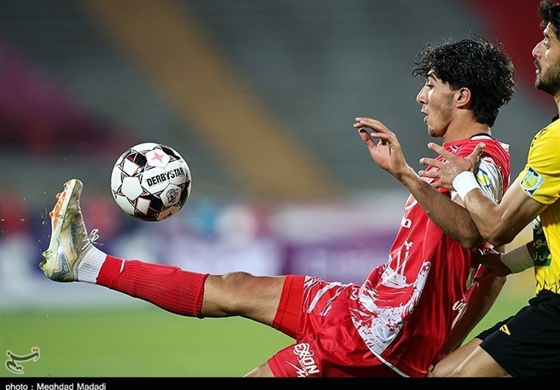 غیبت ۳ روزه براجعه در تمرینات پرسپولیس/ او پاسخ تماس مربیان را نمی‌دهد!