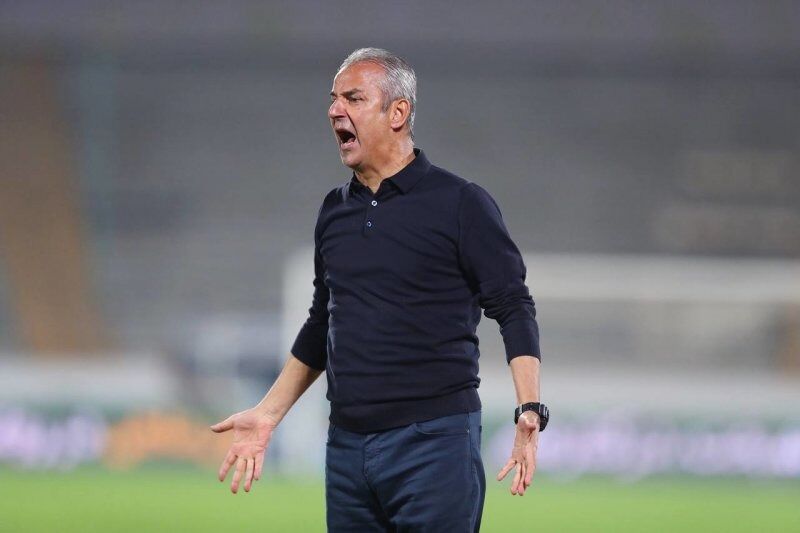 مذاکره مخفیانه سرمربی سابق پرسپولیس در دل دریا!