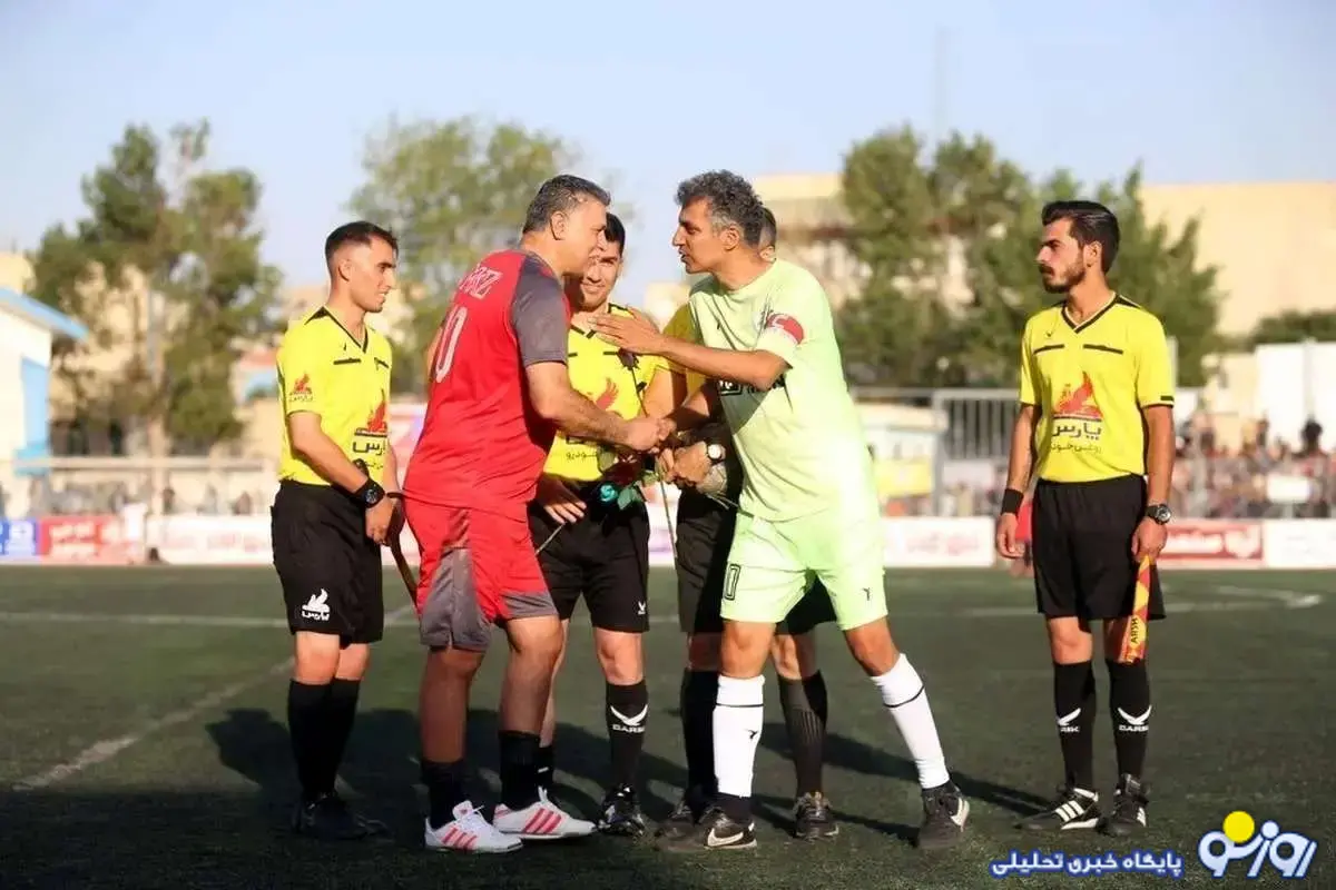 علی دایی و عادل فردوسی پور چند زندانی آزاد کردند؟