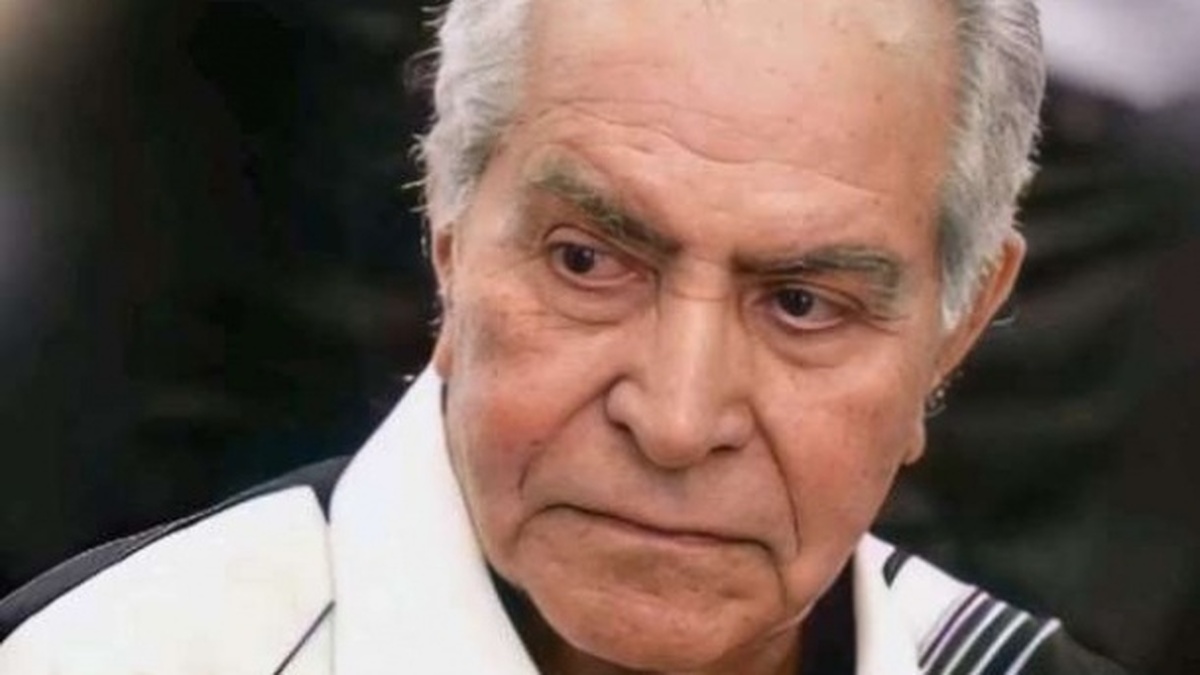 هوشمند عقیلی کیست؟ + بیوگرافی و آثار هوشمند عقیلی کیست؟ + بیوگرافی و آثار