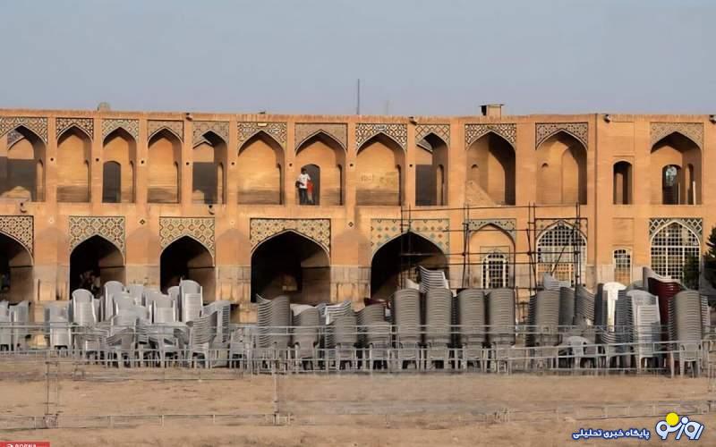 تصاویری که از تجمع مردم در پل خواجو وایرال شد تصاویری که از تجمع مردم در پل خواجو وایرال شد