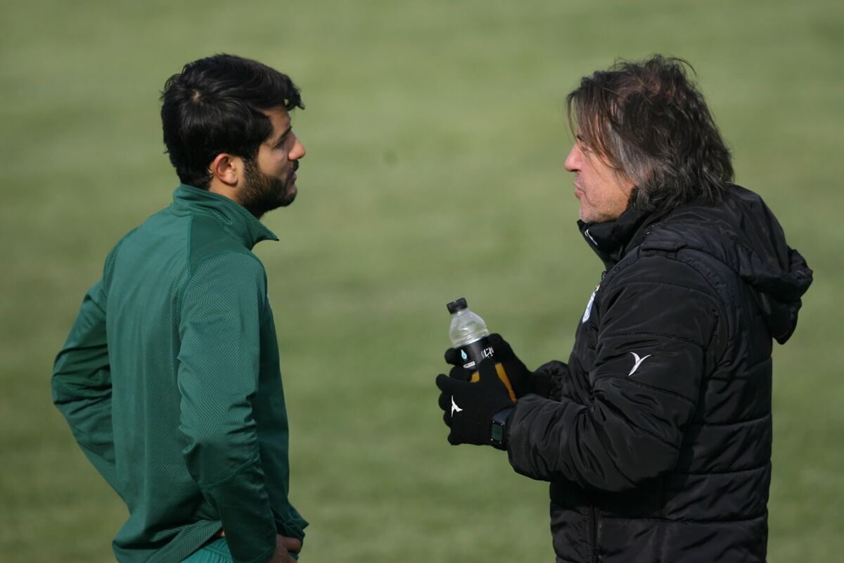 مدافع استقلال بازی با الوصل را از دست داد!