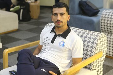 عکس | عضلات ستاره استقلال در حد مستر المپیا!