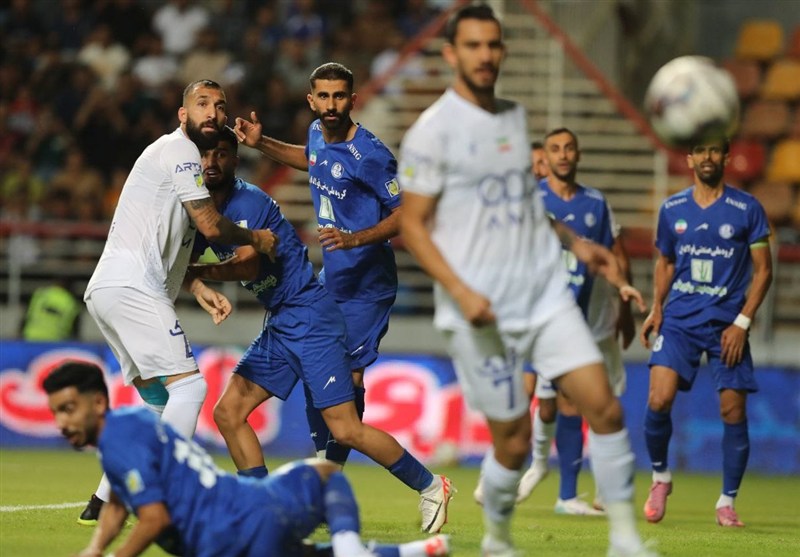 لطیفی: استقلال در ساختار دفاعی مشکلاتی بزرگ دارد/ فقط فوتبال تهاجمی کافی نیست