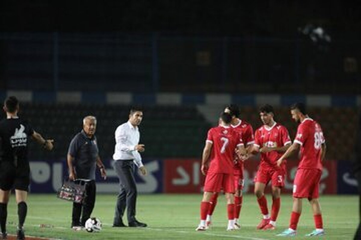 نارضایتی بازیکنان پرسپولیس از سبک بازی وحید هاشمیان!