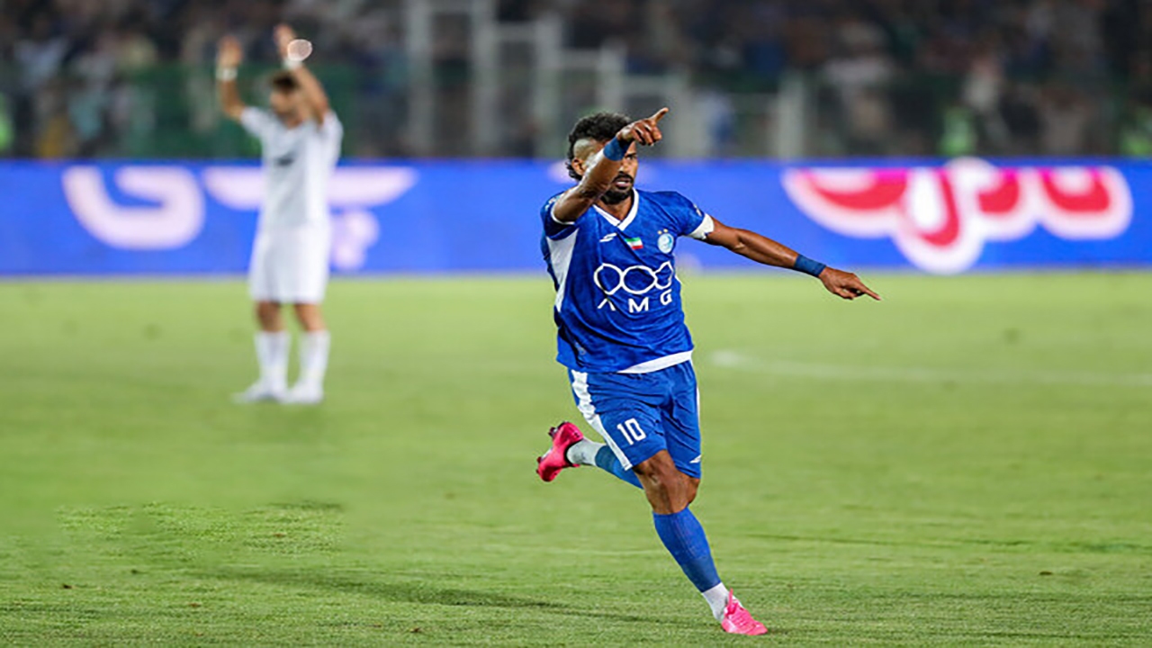 اسامی محرومان هفته چهارم لیگ برتر/ غیبت نورافکن مقابل تراکتور و رضاییان برابر پیکان اسامی محرومان هفته چهارم لیگ برتر/ غیبت نورافکن مقابل تراکتور و رضاییان برابر پیکان