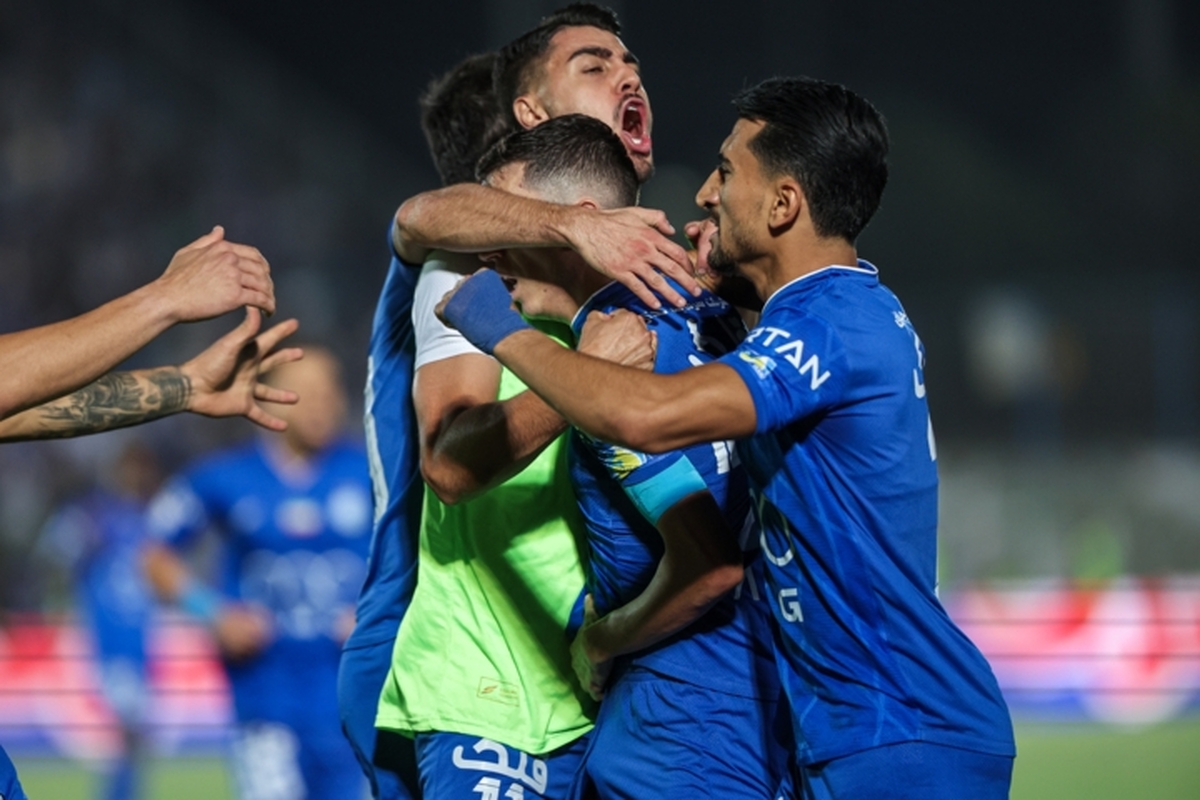 کارشناس داوری: پنالتی استقلال درست بود/ بازیکن پیکان باید اخراج میشد کارشناس داوری: پنالتی استقلال درست بود/ بازیکن پیکان باید اخراج میشد