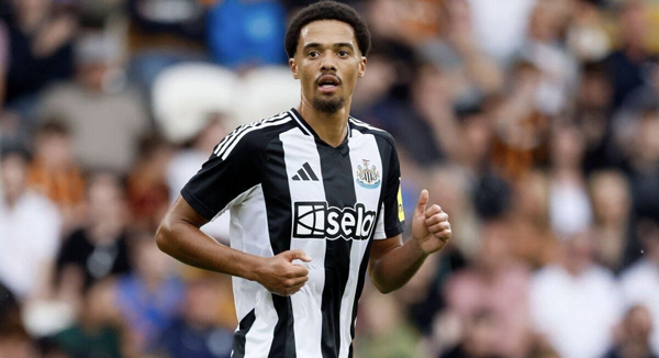 پرسپولیس بیخیال جمال لوییس نمی‌شود؛ وحید هاشمیان، خواهان سرسخت مدافع سابق نیوکاسل