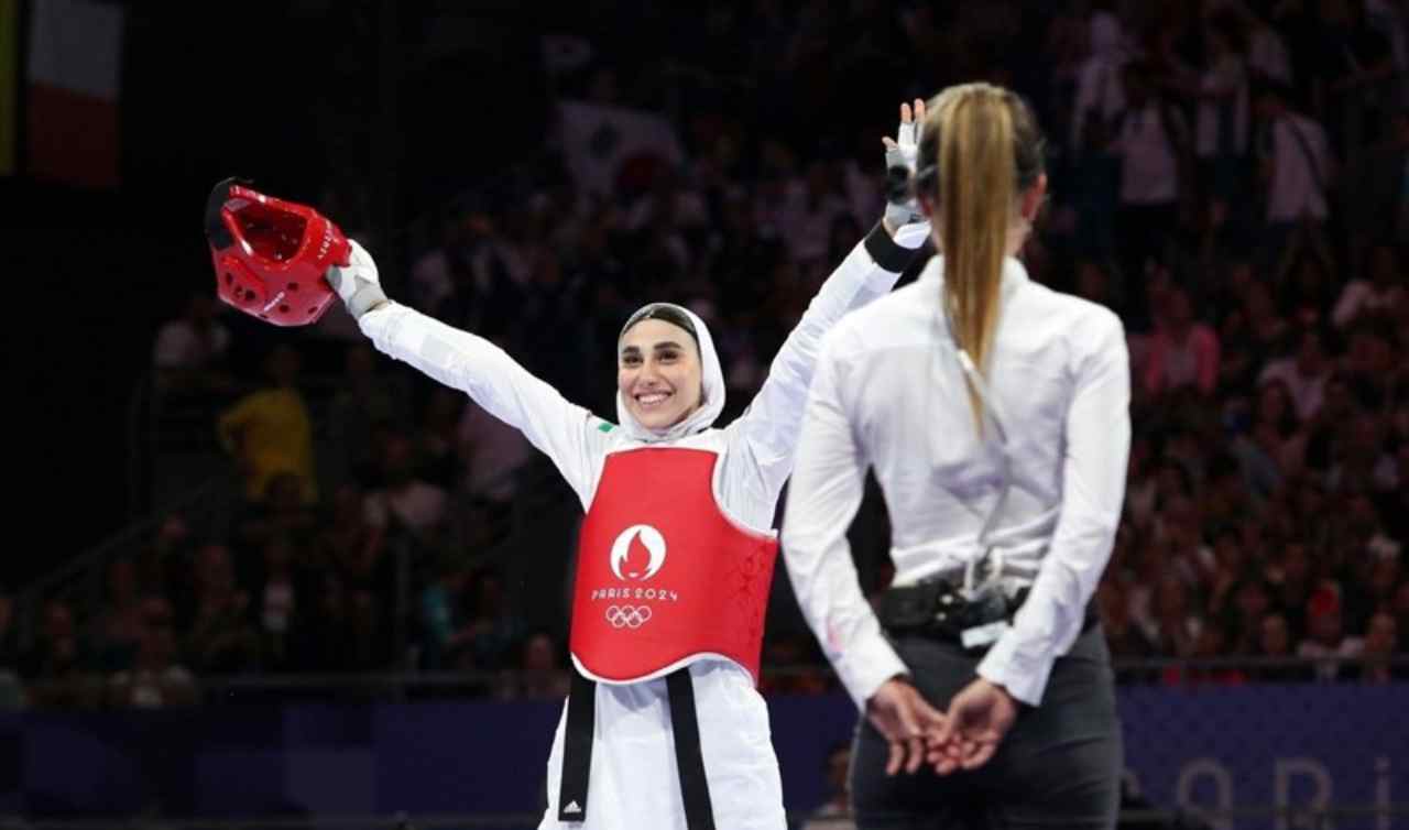 ناهید کیانی: من و مبینا فیکس تیم ملی هستیم و از انتخابی معاف شدیم! ناهید کیانی: من و مبینا فیکس تیم ملی هستیم و از انتخابی معاف شدیم!