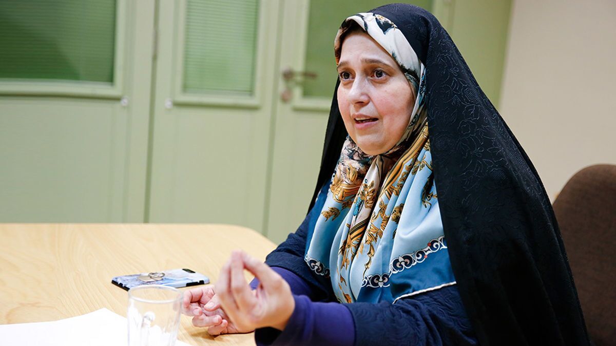 فوری/ همسر پروانه سلحشوری برکنار شد فوری/ همسر پروانه سلحشوری برکنار شد