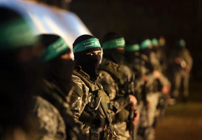 حماس به پیشنهاد ترامپ، درباره غزه پاسخ داد: با واگذاری اداره غزه به یک نهاد تکنوکرات فلسطینی، بر اساس اجماع ملی و با حمایت عربی_اسلامی موافقت میکنیم / موافقت با آزادی همه اسیران اسرائیلی بر اساس فرمول مبادلهی ترامپ /سایر مسائل مندرج در طرح ترامپ، مانند آینده غزه نیازمند موضعی ملی گستردهتر است حماس به پیشنهاد ترامپ، درباره غزه پاسخ داد: با واگذاری اداره غزه به یک نهاد تکنوکرات فلسطینی، بر اساس اجماع ملی و با حمایت عربی_اسلامی موافقت میکنیم / موافقت با آزادی همه اسیران اسرائیلی بر اساس فرمول مبادلهی ترامپ /سایر مسائل مندرج در طرح ترامپ، مانند آینده غزه نیازمند موضعی ملی گستردهتر است