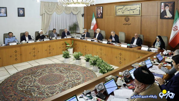 تضعیف دولت بدون تردید باعث تضعیف کل نظام می‌شود