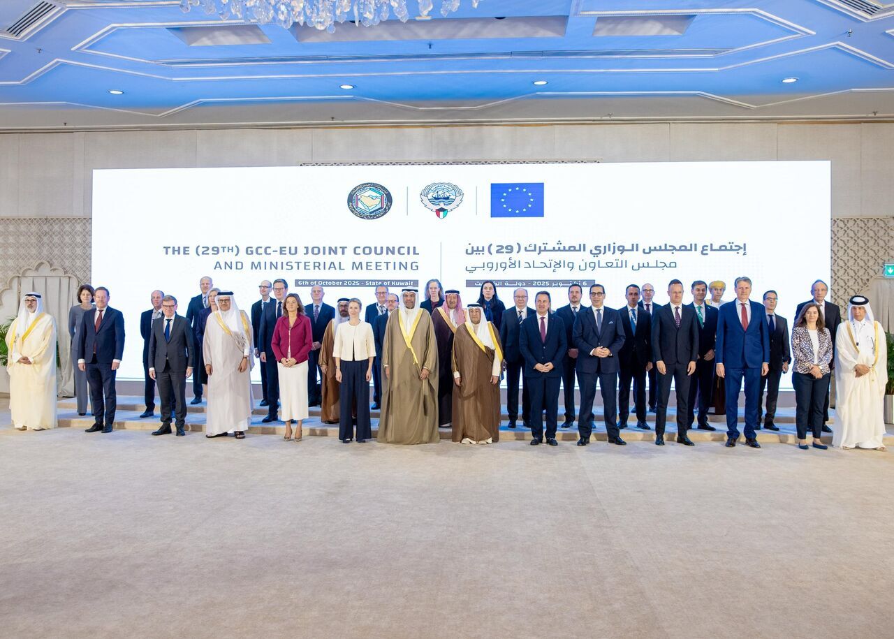 بیانیه شورای همکاری خلیج فارس و اتحادیه اروپا: بازگشت تحریمها علیه ایران پایان دیپلماسی نیست / تنها تلاشهای سیاسی و دیپلماتیک میتواند به راهحلی پایدار برای مساله هستهای ایران منجر شود بیانیه شورای همکاری خلیج فارس و اتحادیه اروپا: بازگشت تحریمها علیه ایران پایان دیپلماسی نیست / تنها تلاشهای سیاسی و دیپلماتیک میتواند به راهحلی پایدار برای مساله هستهای ایران منجر شود