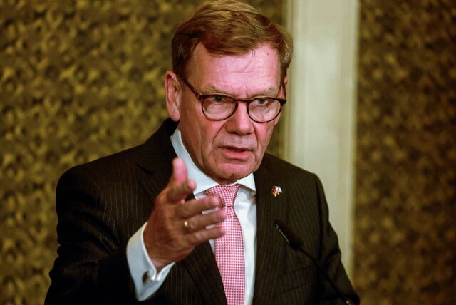 ادعای وزیر خارجه آلمان: حوثیها نهتنها با حملات خود اسرائیل را تهدید میکنند، بلکه تجارت جهانی را نیز به خطر میاندازند / تهران از آنها برای «بیثبات کردن منطقه» استفاده میکند /ما به همراه شورای همکاری خلیج فارس در مواجهه با ایران بر اساس نظام بینالمللی مبتنی بر قانون عمل میکنیم ادعای وزیر خارجه آلمان: حوثیها نهتنها با حملات خود اسرائیل را تهدید میکنند، بلکه تجارت جهانی را نیز به خطر میاندازند / تهران از آنها برای «بیثبات کردن منطقه» استفاده میکند /ما به همراه شورای همکاری خلیج فارس در مواجهه با ایران بر اساس نظام بینالمللی مبتنی بر قانون عمل میکنیم