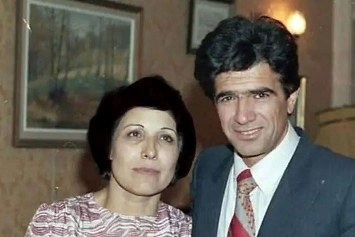 قاب تاریخ | عاشقانههای محمدرضا شجریان و همسرش فرخنده گلافشان در اوایل ازدواج قاب تاریخ | عاشقانههای محمدرضا شجریان و همسرش فرخنده گلافشان در اوایل ازدواج