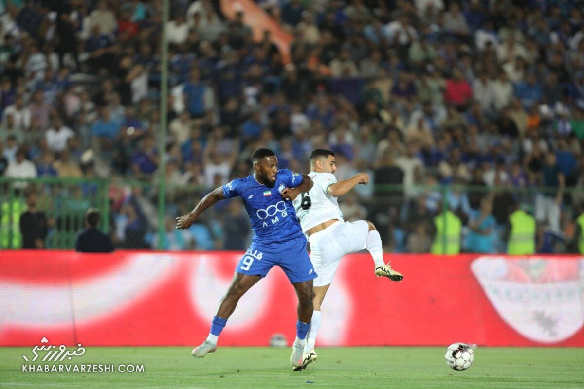 مهاجم جدید استقلال مثل خرید فصل قبل تراکتور؛ دکتر جکیل و مستر هاید!